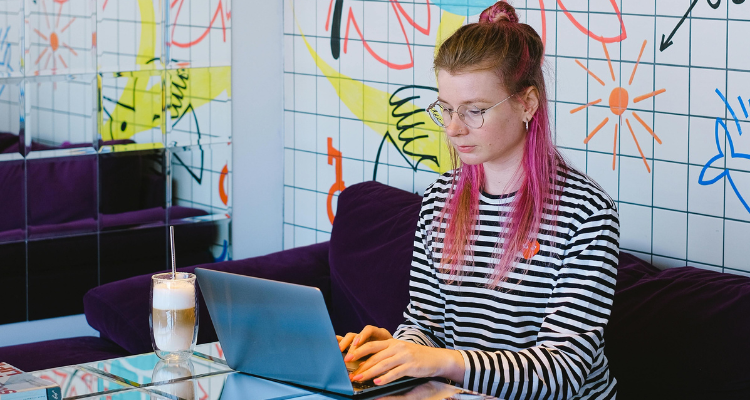 15 Creative Income Ideas for Solopreneurs